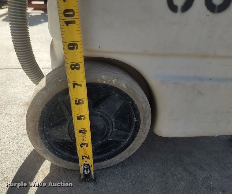 image for item DQ5788 Wet/dry vacuum