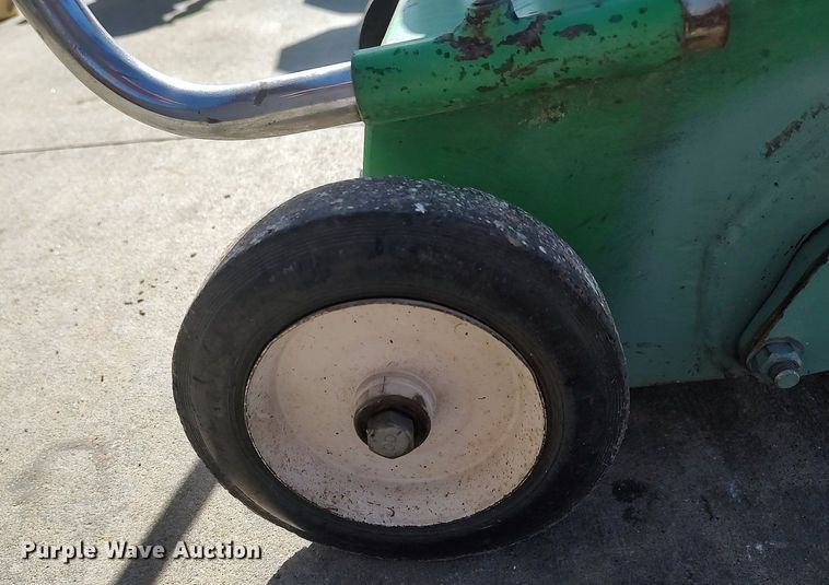 image for item DQ5790 Bulldog  power rake