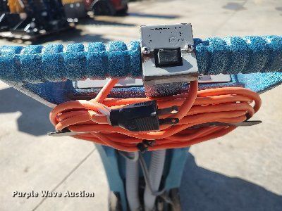 image for item DQ5791 Edic Fivestar  carpet extractor