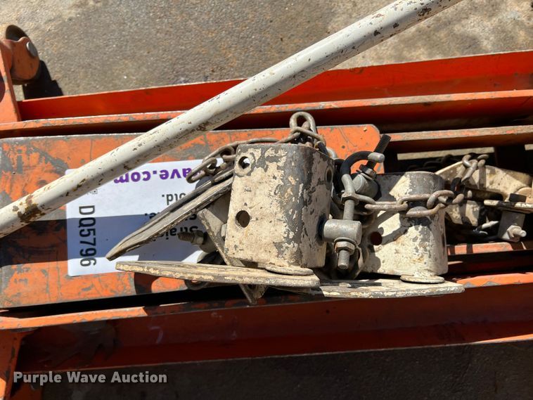 image for item DQ5796 Floor jack