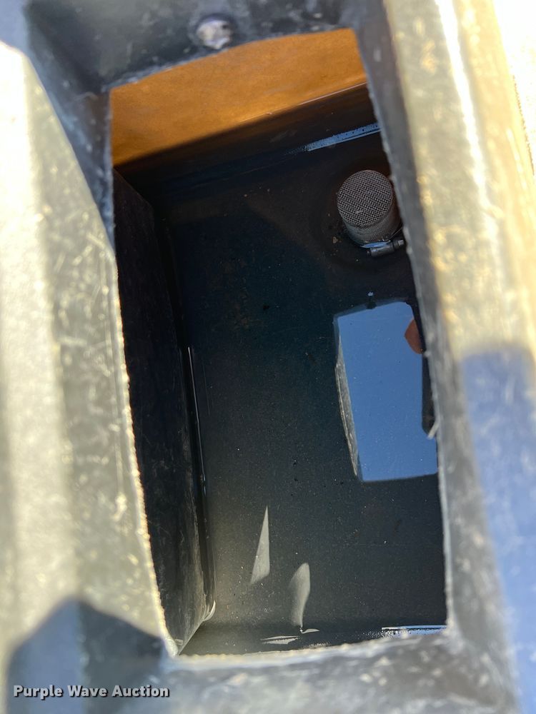 image for item DQ5800 Clarke Vision 20E  floor cleaner