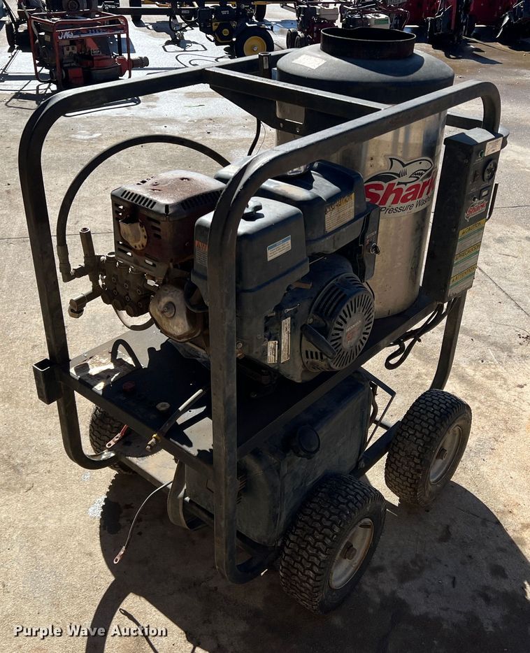 image for item DQ5801 Shark  pressure washer