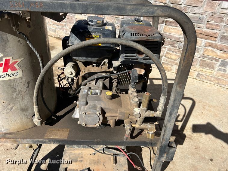 image for item DQ5801 Shark  pressure washer