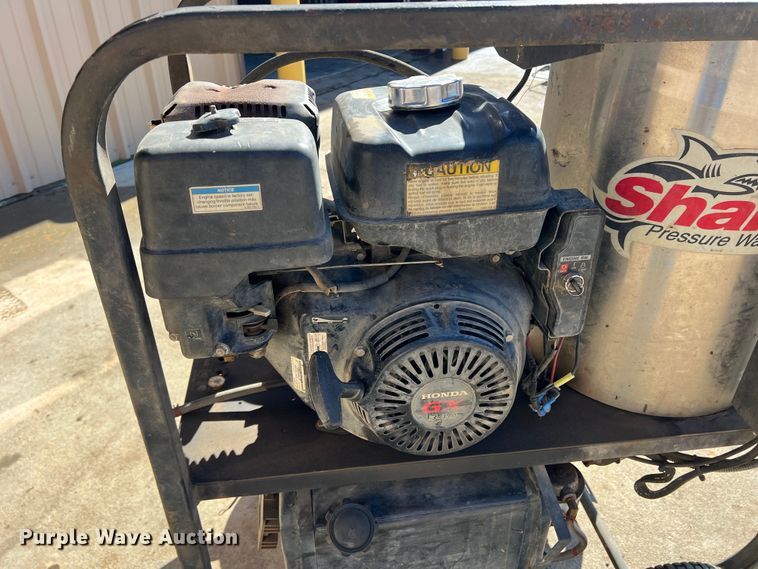 image for item DQ5801 Shark  pressure washer