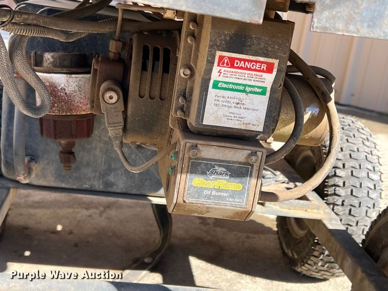 image for item DQ5801 Shark  pressure washer