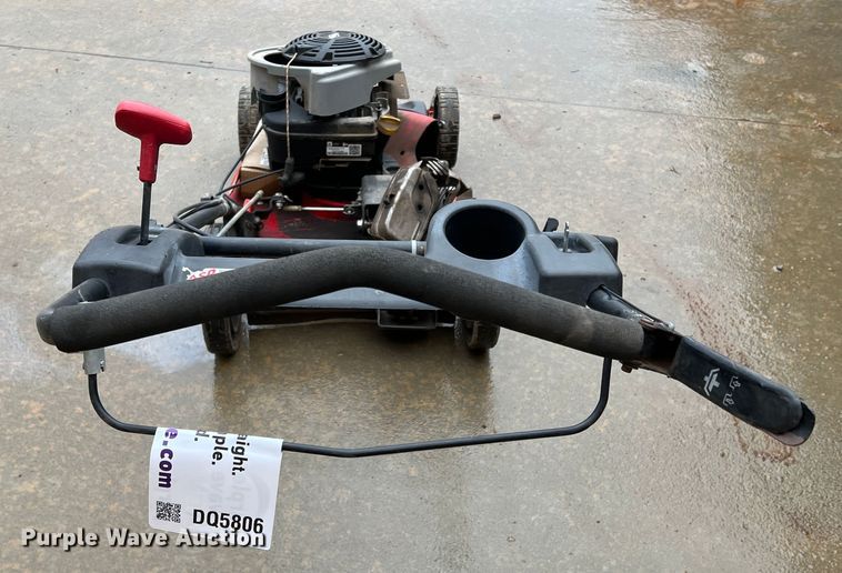 image for item DQ5806 Snapper  lawn mower