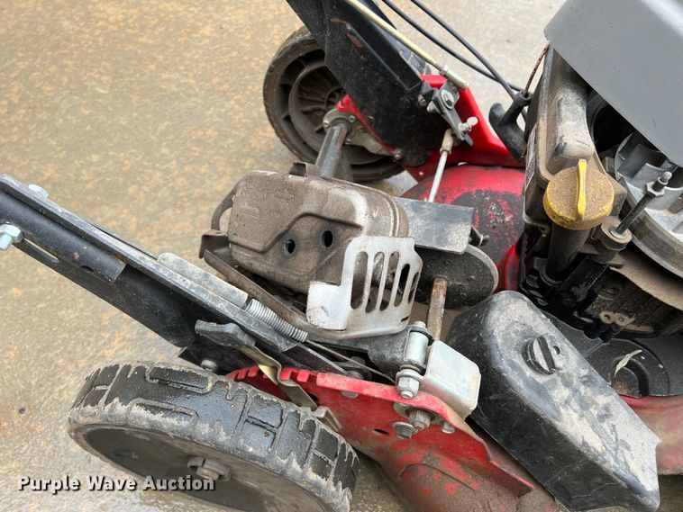 image for item DQ5806 Snapper  lawn mower