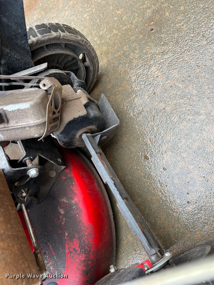 image for item DQ5806 Snapper  lawn mower