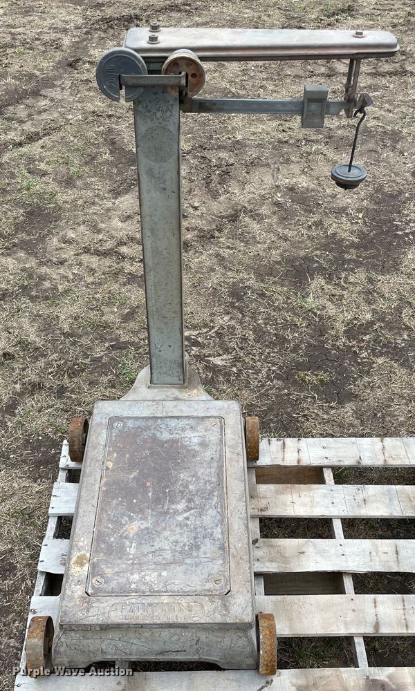 image for item DQ5809 Fairbanks  scale
