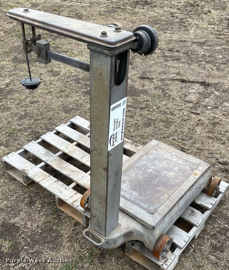 image for item DQ5809 Fairbanks  scale