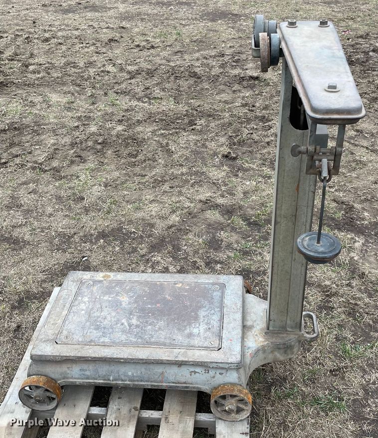 image for item DQ5809 Fairbanks  scale