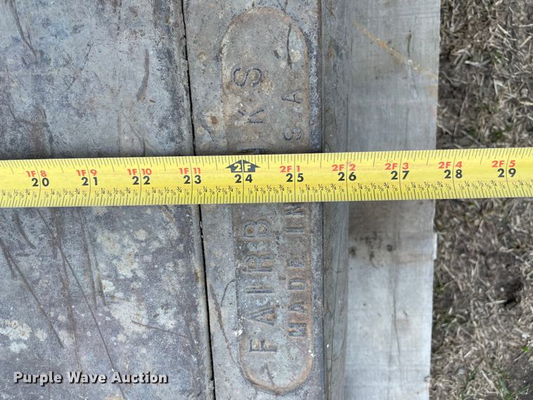 image for item DQ5809 Fairbanks  scale