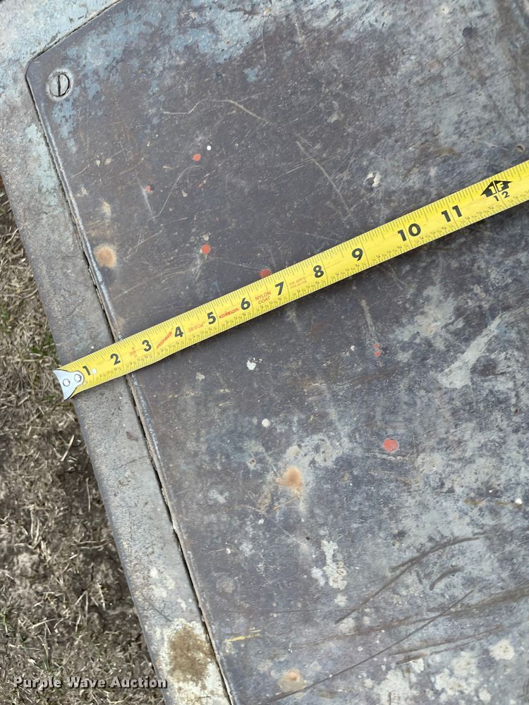 image for item DQ5809 Fairbanks  scale