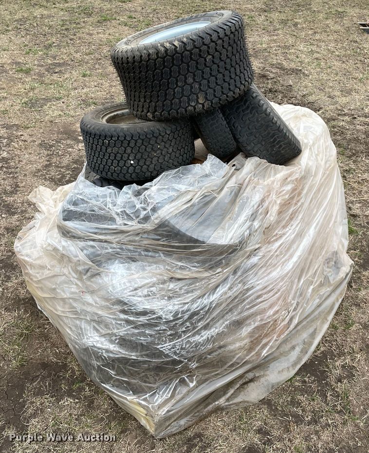 image for item DQ5810 Lawn mower tires