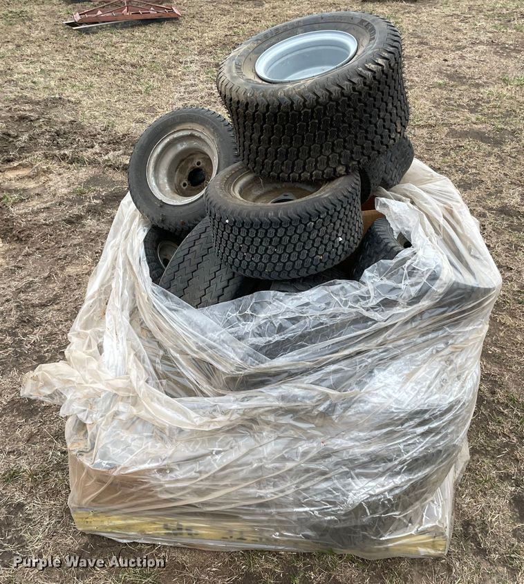 image for item DQ5810 Lawn mower tires