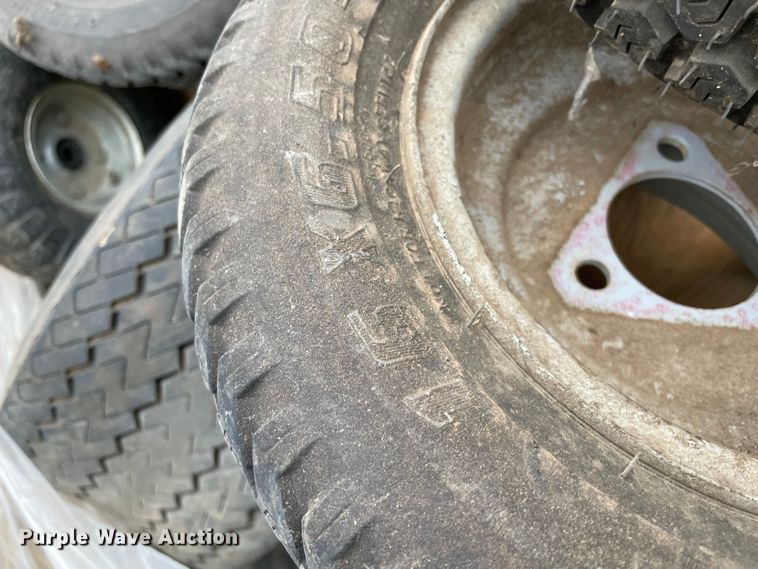 image for item DQ5810 Lawn mower tires