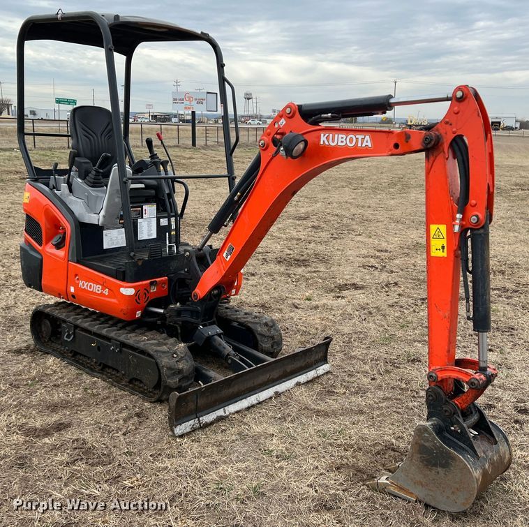 image for item DQ5811 2020 Kubota KX018-4  mini excavator