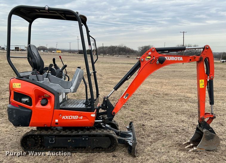 image for item DQ5811 2020 Kubota KX018-4  mini excavator