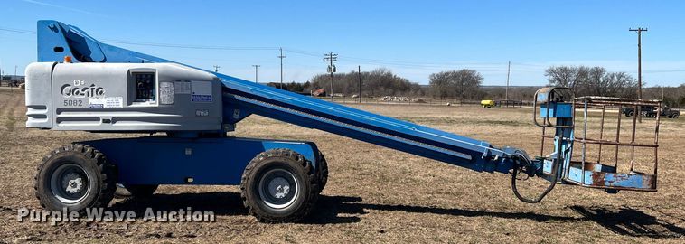 image for item DQ5816 1999 Genie S60  boom lift