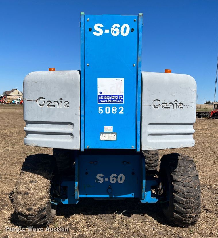 image for item DQ5816 1999 Genie S60  boom lift