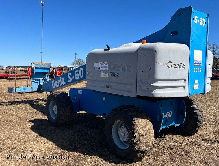 image for item DQ5816 1999 Genie S60  boom lift