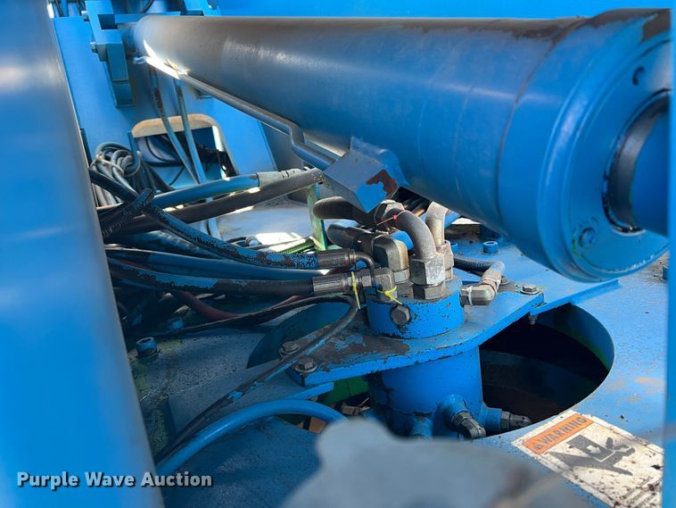 image for item DQ5816 1999 Genie S60  boom lift