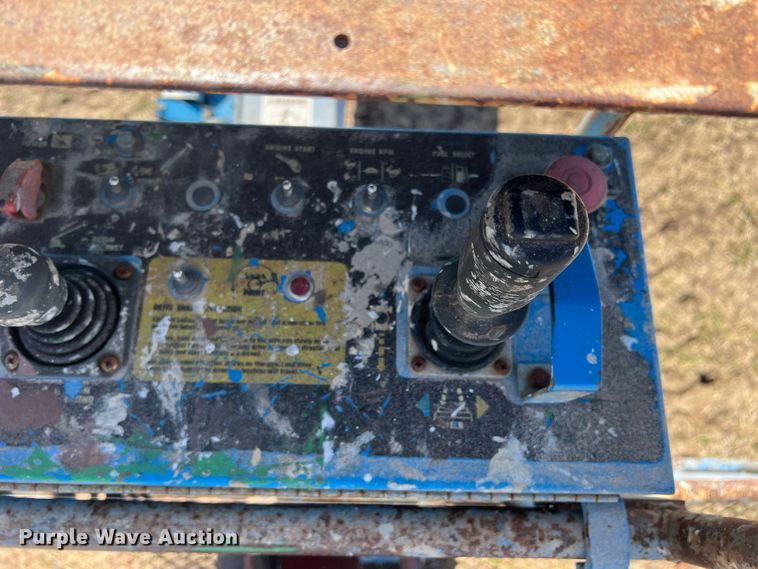 image for item DQ5816 1999 Genie S60  boom lift