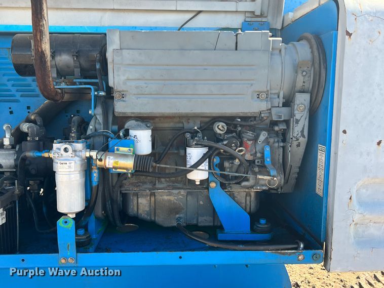 image for item DQ5816 1999 Genie S60  boom lift