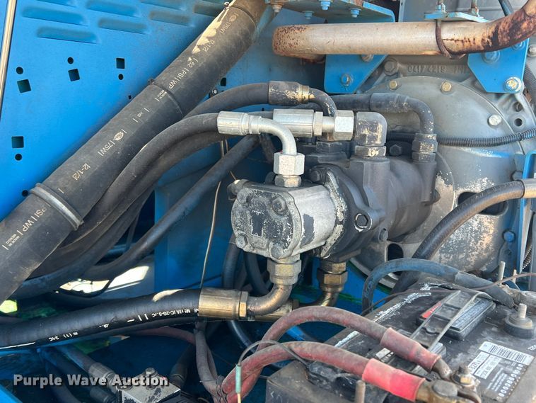 image for item DQ5816 1999 Genie S60  boom lift