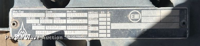 image for item DQ5816 1999 Genie S60  boom lift