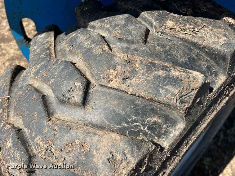 image for item DQ5816 1999 Genie S60  boom lift