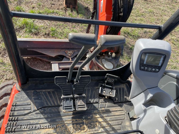 image for item DQ5819 Kubota U35-4  mini excavator