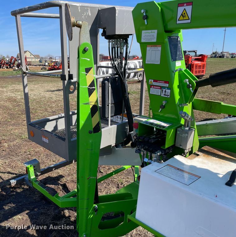 image for item DS2827 2021 Nifty TM34T  boom lift