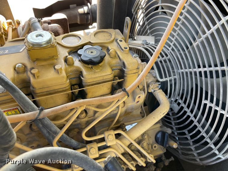 image for item DS2831 Sullair 185DPQ  air compressor