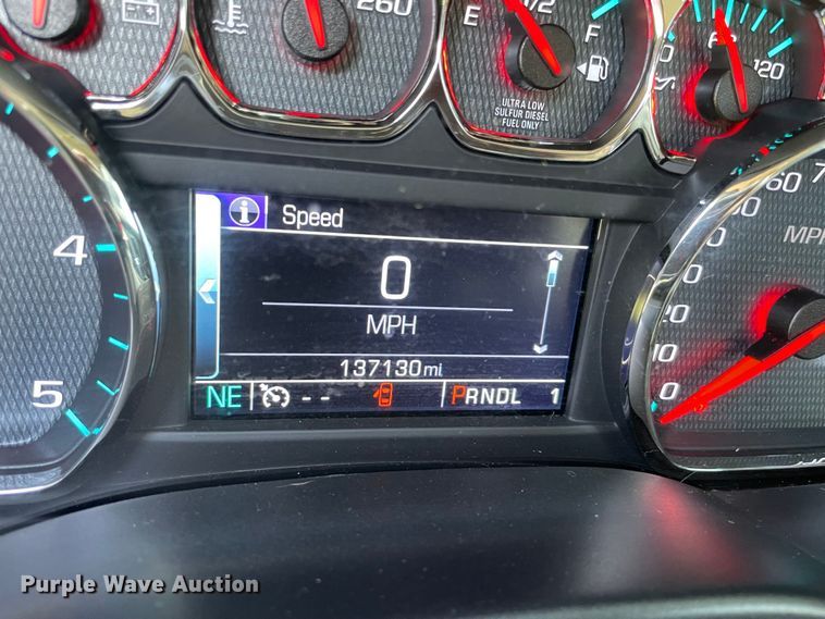 image for item DS2835 2017 Chevrolet Silverado 2500HD  Crew Cab pickup truck