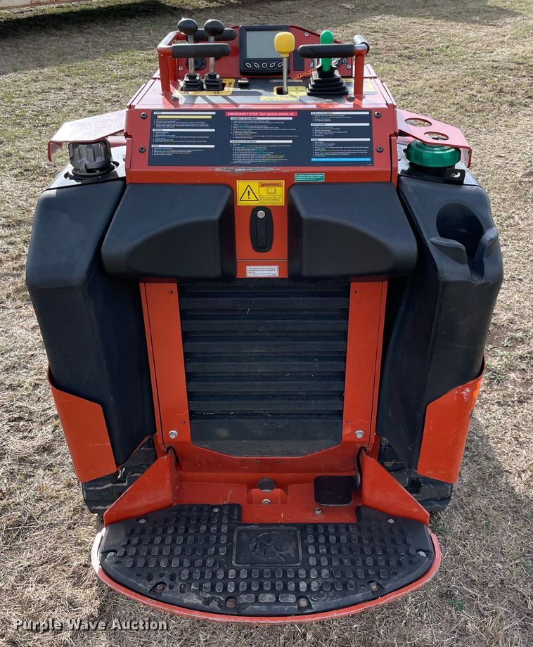 image for item MM9381 2019 Ditch Witch SK1050  compact utility loader