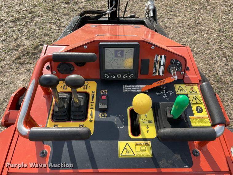 image for item MM9381 2019 Ditch Witch SK1050  compact utility loader