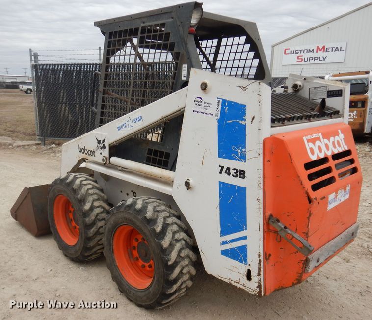 image for item DK7666 1991 Bobcat 743B  skid steer loader