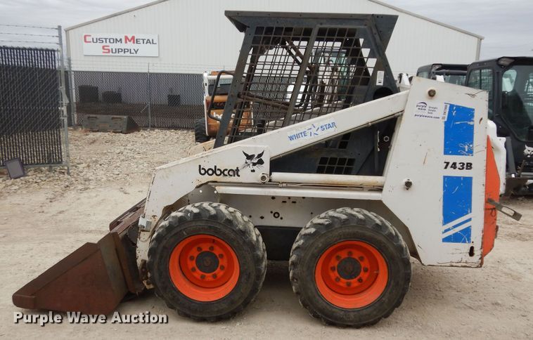 image for item DK7666 1991 Bobcat 743B  skid steer loader