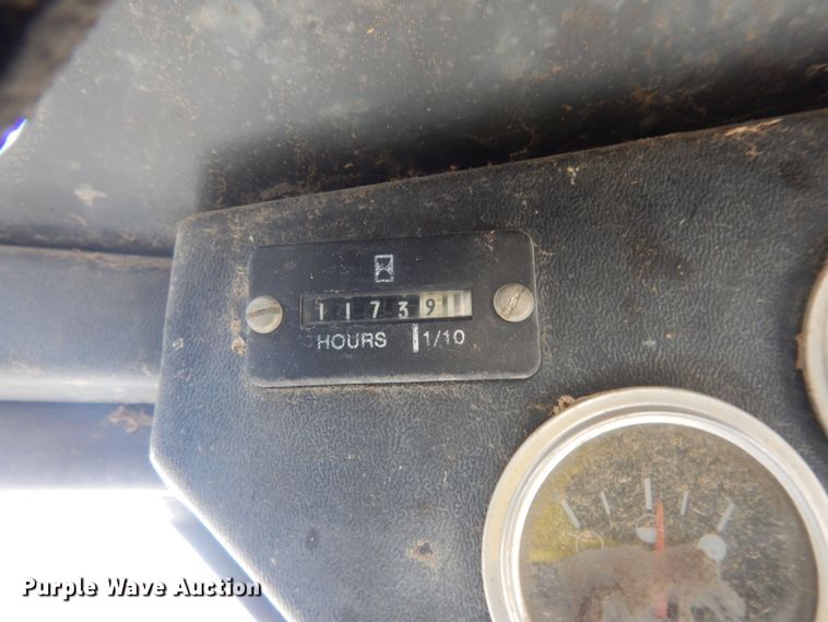 image for item DK7666 1991 Bobcat 743B  skid steer loader