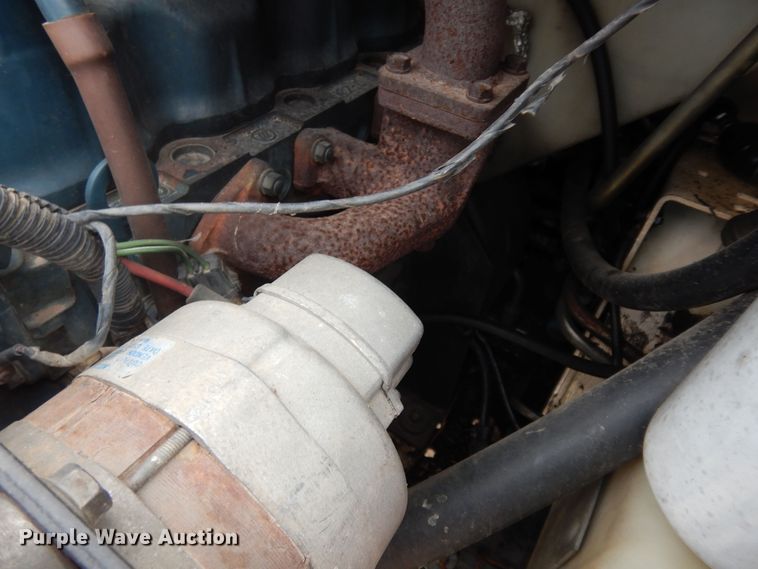 image for item DK7666 1991 Bobcat 743B  skid steer loader