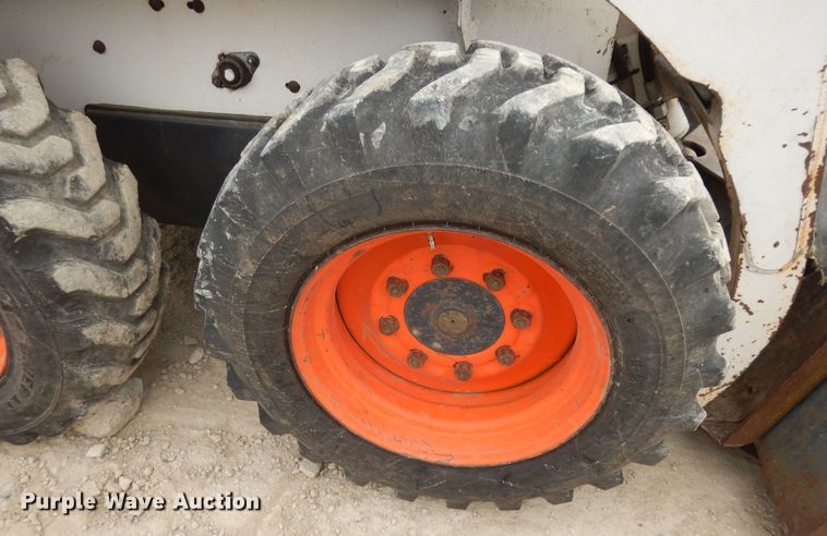 image for item DK7666 1991 Bobcat 743B  skid steer loader