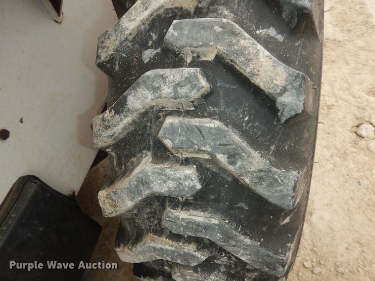 image for item DK7666 1991 Bobcat 743B  skid steer loader