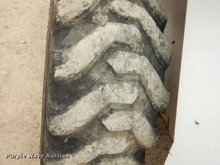 image for item DK7666 1991 Bobcat 743B  skid steer loader