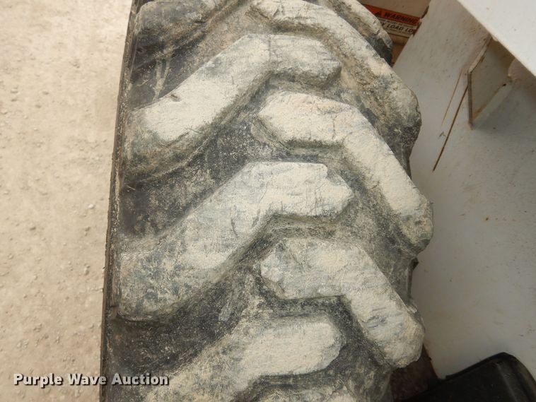 image for item DK7666 1991 Bobcat 743B  skid steer loader