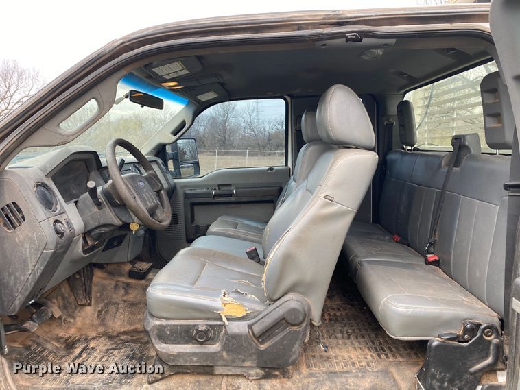 image for item DL7032 2013 Ford F250 Super Duty  SuperCab pickup truck