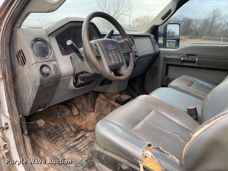 image for item DL7032 2013 Ford F250 Super Duty  SuperCab pickup truck