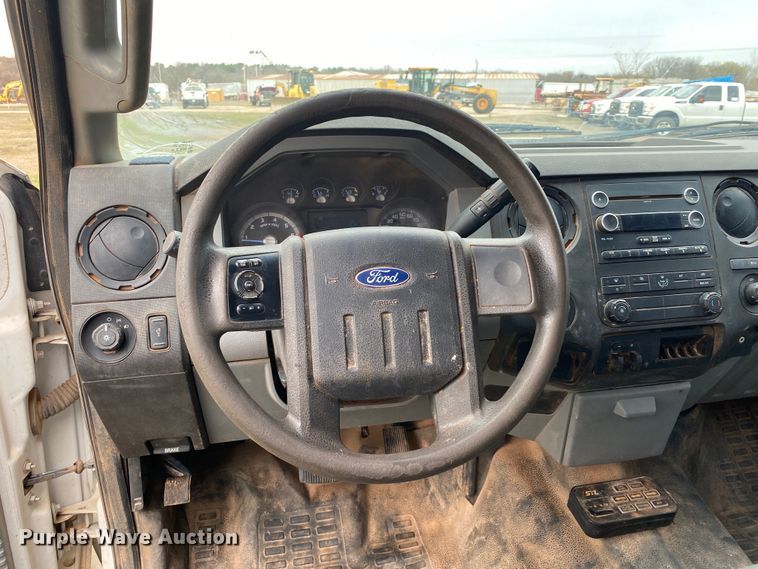 image for item DL7032 2013 Ford F250 Super Duty  SuperCab pickup truck