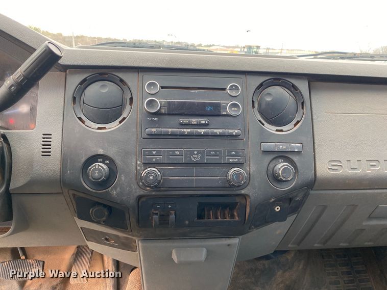 image for item DL7032 2013 Ford F250 Super Duty  SuperCab pickup truck