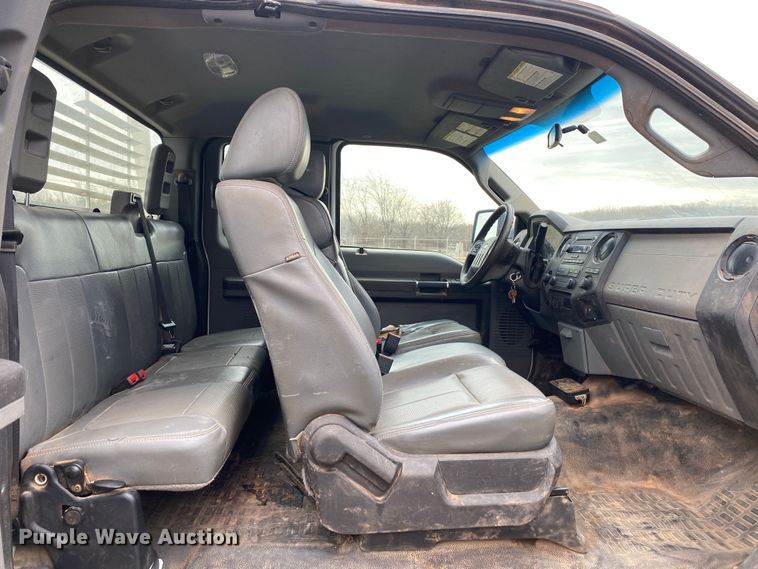 image for item DL7032 2013 Ford F250 Super Duty  SuperCab pickup truck